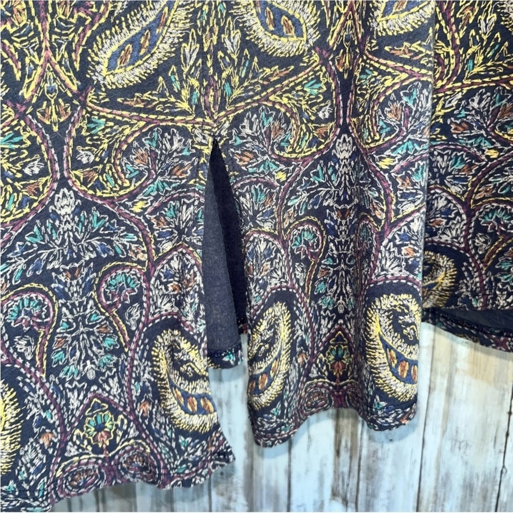 Lucky Brand Paisley Slit Back Boho Tee - Picture 5 of 6
